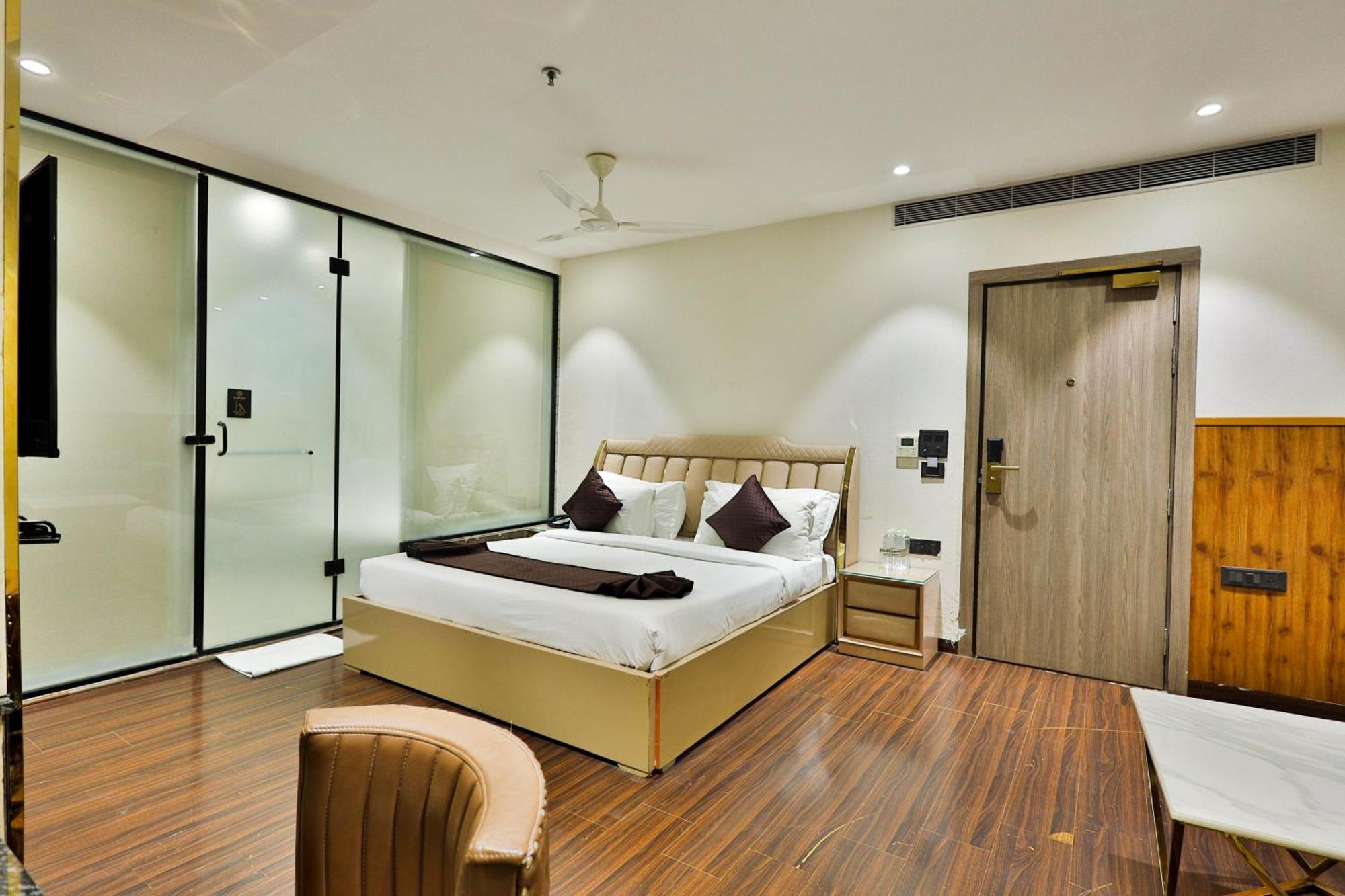 Clay Inn Hotels, Paschim Vihar Делі Екстер'єр фото