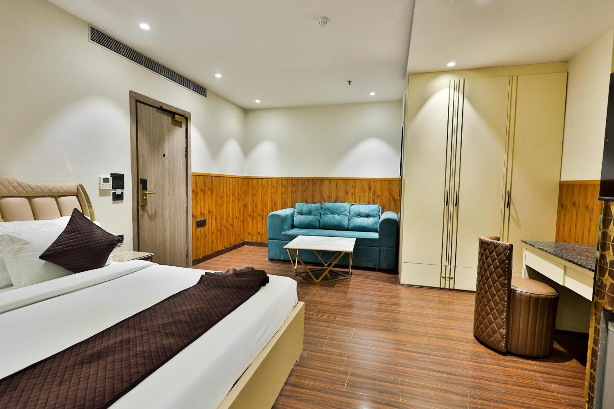 Clay Inn Hotels, Paschim Vihar Делі Екстер'єр фото